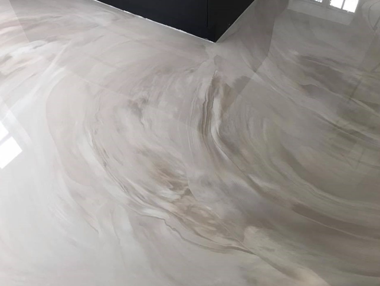 Epoxidic metalizat efect marmură deschisă, lucios